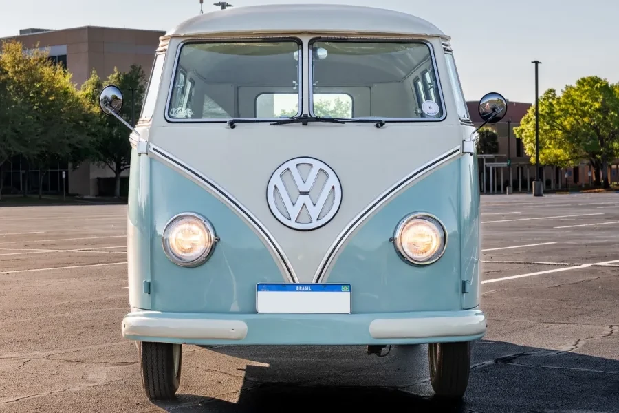 1960 Volkswagen Split-Window Bus - Image 5 of 11