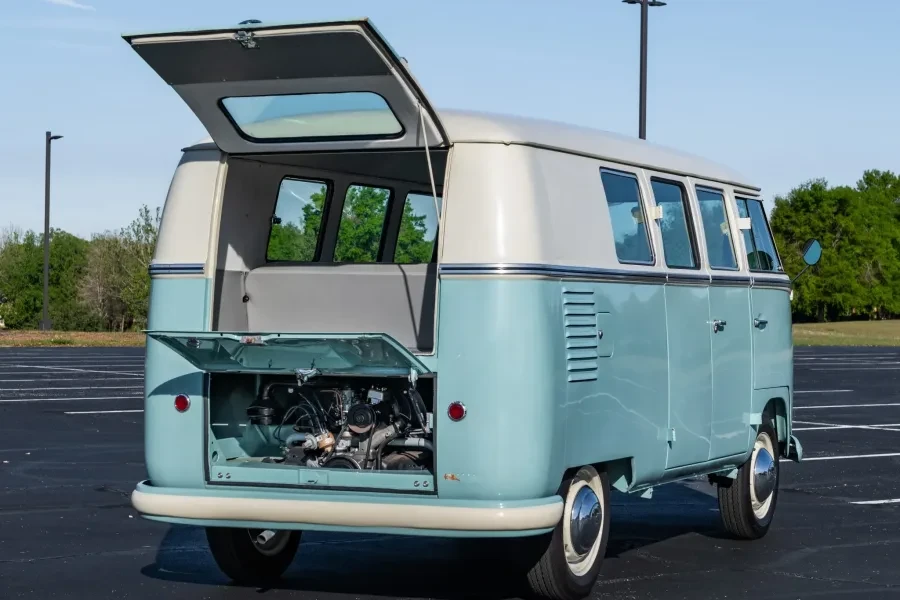 1960 Volkswagen Split-Window Bus - Image 11 of 11