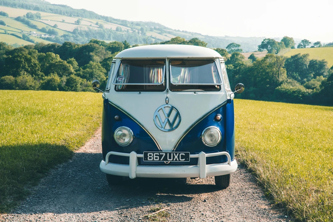 1960 Volkswagen Split-Window Camper - Image 2 of 31