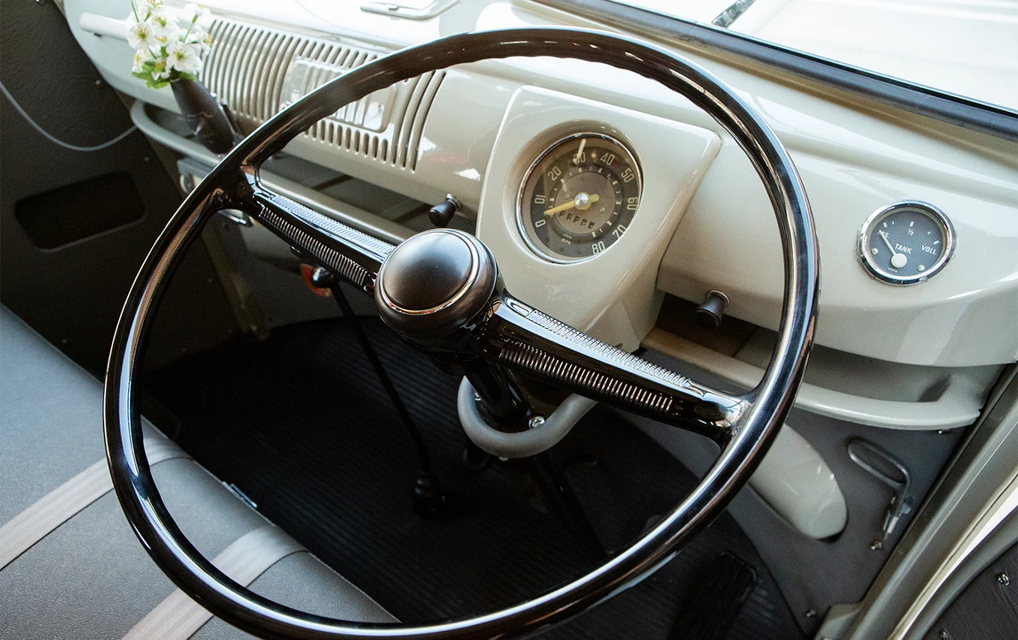 1960 Volkswagen Split-Window Camper - Image 27 of 31