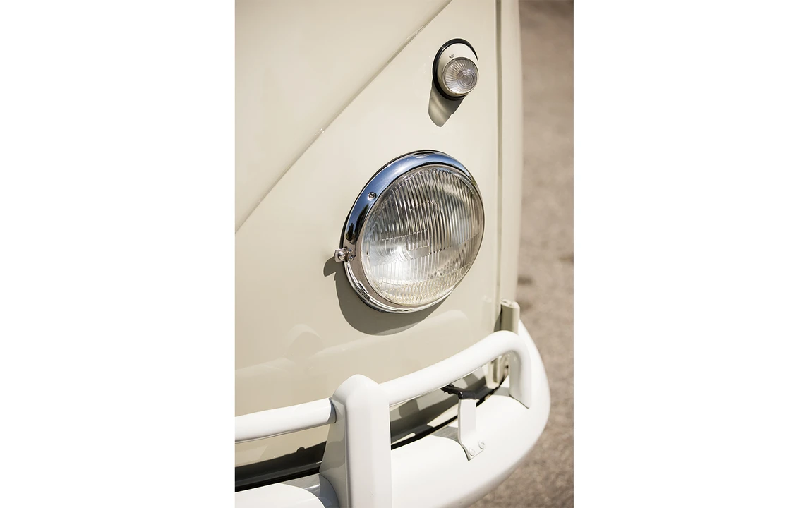 1960 Volkswagen Split-Window Camper - Image 18 of 31