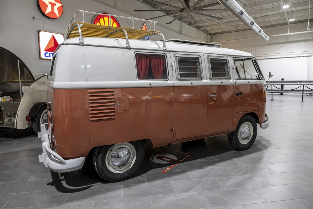 1960 Volkswagen Split-Window Camper - Image 6 of 31