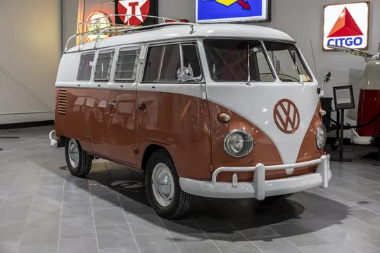 1960 Volkswagen Split-Window Camper - Image 4 of 31