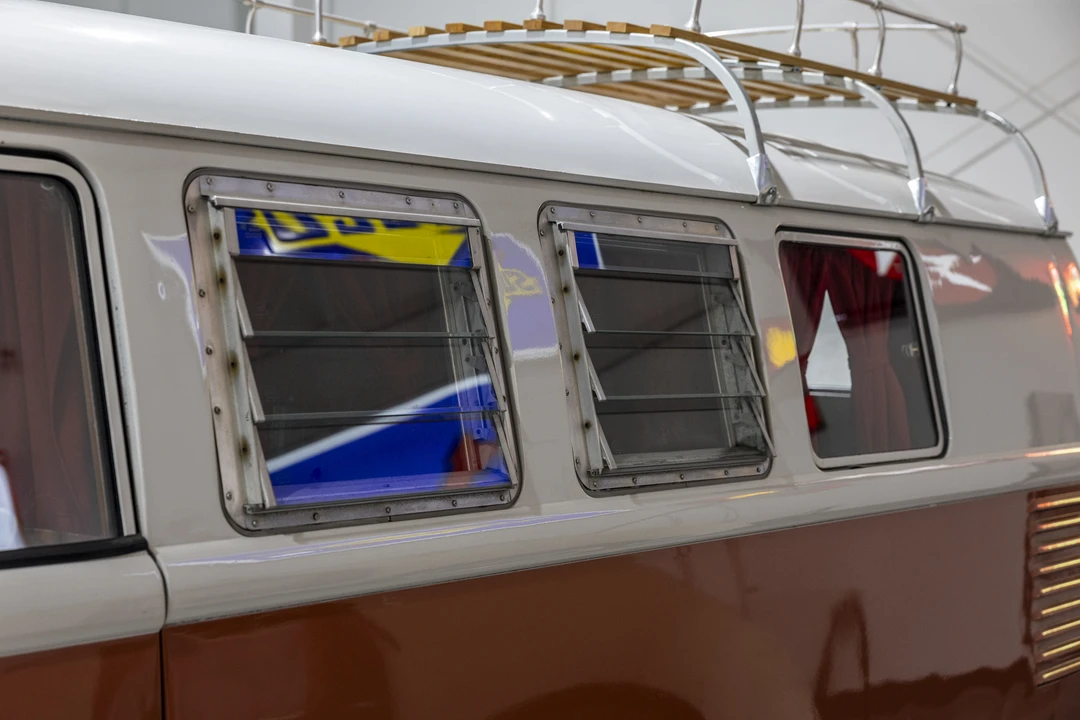 1960 Volkswagen Split-Window Camper - Image 13 of 31