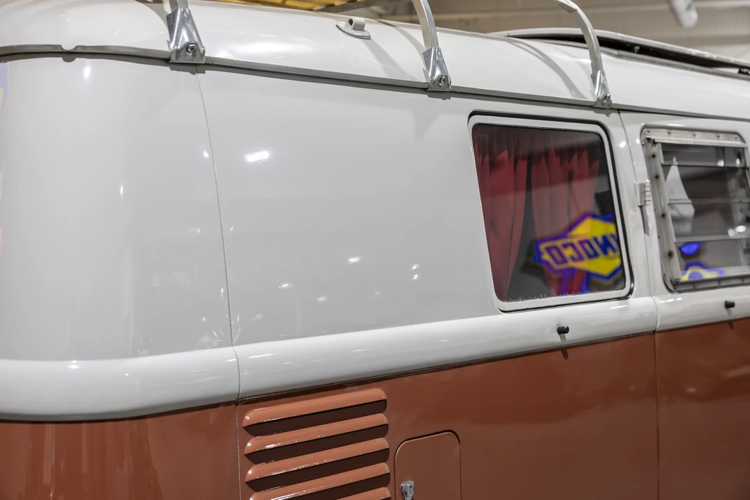 1960 Volkswagen Split-Window Camper - Image 14 of 31