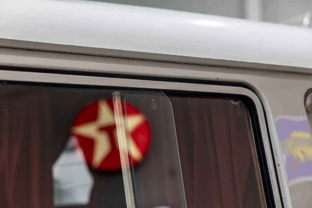 1960 Volkswagen Split-Window Camper - Image 21 of 31