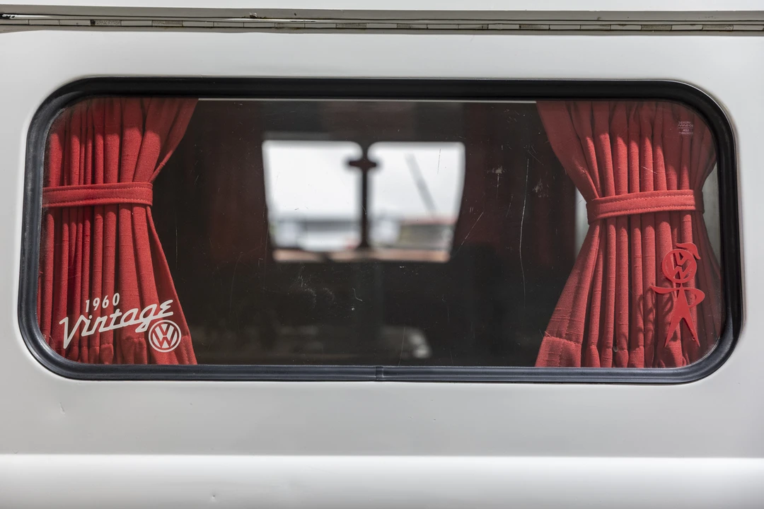 1960 Volkswagen Split-Window Camper - Image 25 of 31