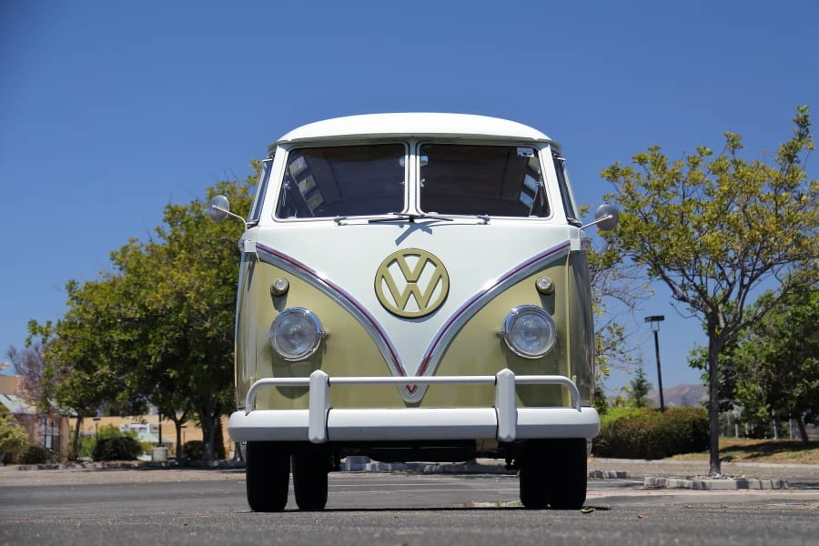 1960 Volkswagen Split-Window Bus - Image 10 of 21