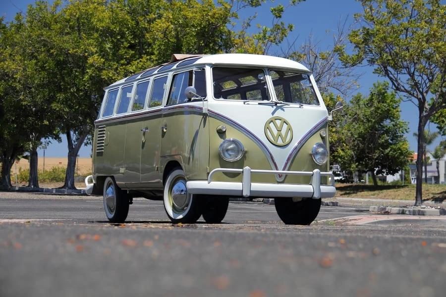 1960 Volkswagen Split-Window Bus - Image 6 of 21