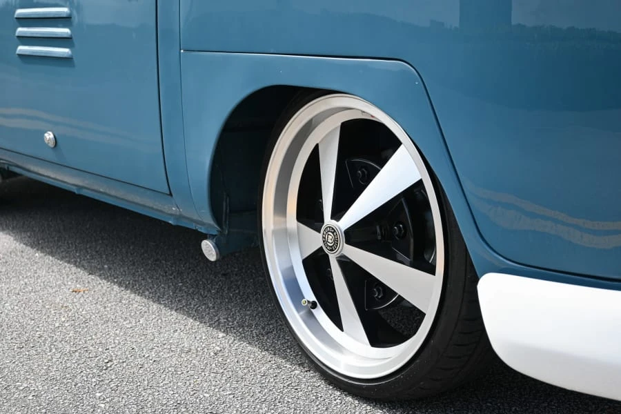 1960 Volkswagen Split-Window Pickup - Image 26 of 31