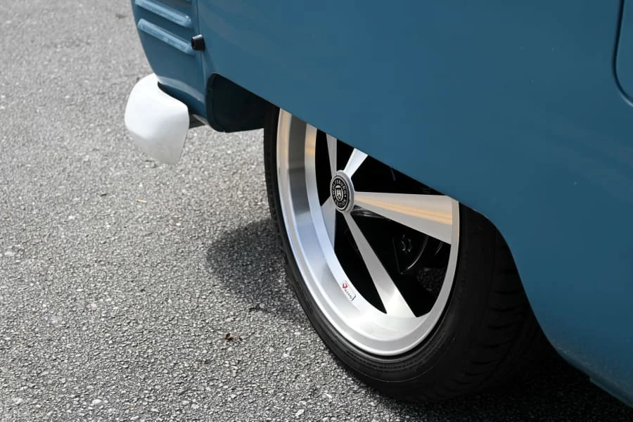 1960 Volkswagen Split-Window Pickup - Image 20 of 31