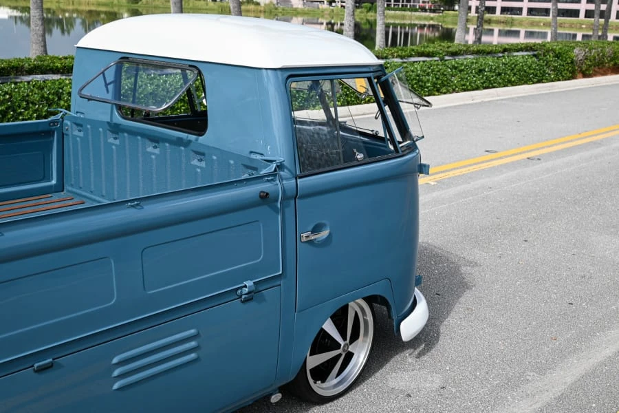 1960 Volkswagen Split-Window Pickup - Image 25 of 31