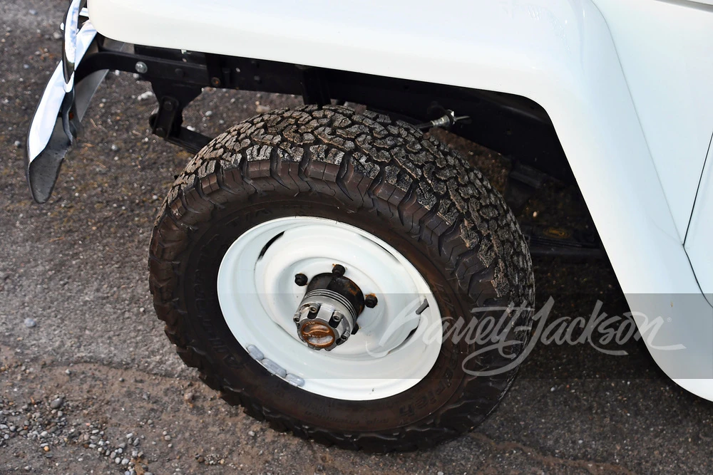 1960 Willys Jeep Wagon - Image 4 of 21