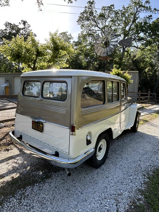 1960 Willys Jeep Wagon - Image 10 of 31