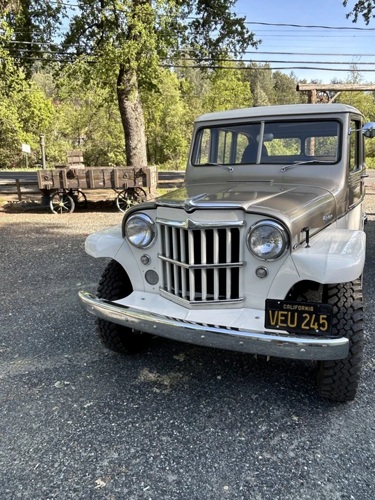 1960 Willys Jeep Wagon - Image 5 of 31