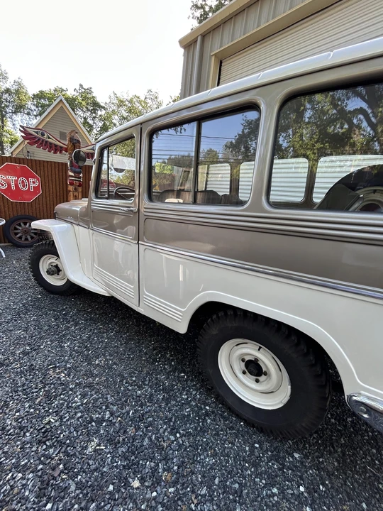 1960 Willys Jeep Wagon - Image 14 of 31
