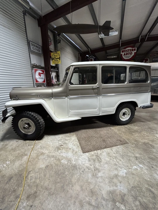 1960 Willys Jeep Wagon - Image 2 of 31