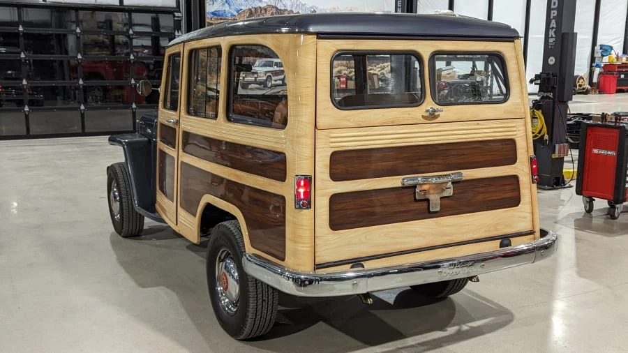 1960 Willys Jeep Wagon - Image 6 of 31