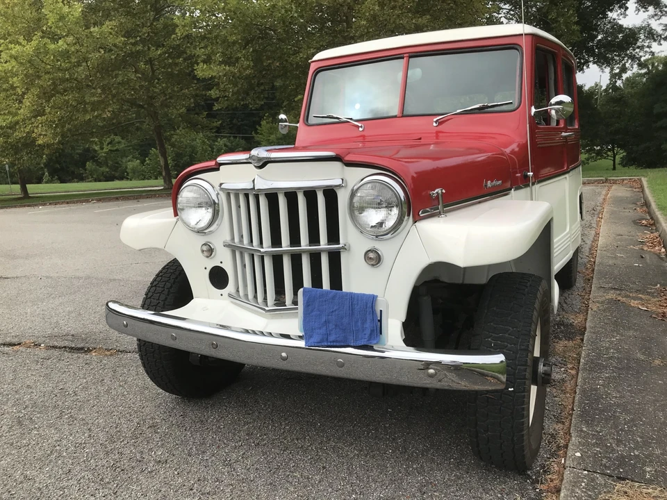 1960 Willys Jeep Wagon - Image 8 of 31
