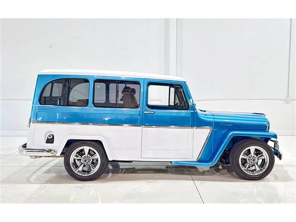 1960 Willys Jeep Wagon - Image 10 of 31