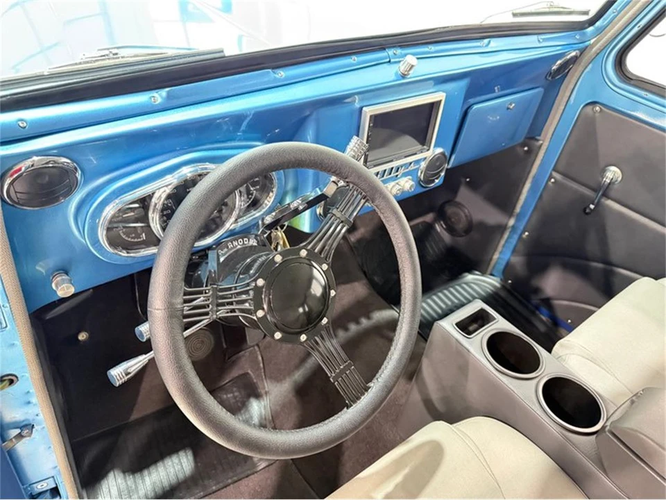 1960 Willys Jeep Wagon - Image 14 of 31