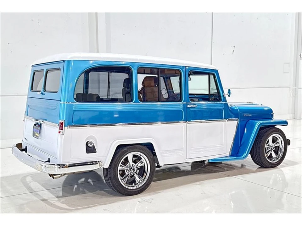 1960 Willys Jeep Wagon - Image 9 of 31