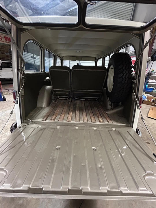 1960 Willys Jeep Wagon - Image 7 of 14