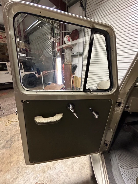 1960 Willys Jeep Wagon - Image 14 of 14