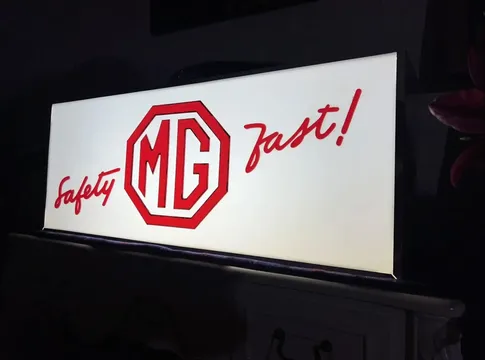MG Safety Fast Illuminated Sign