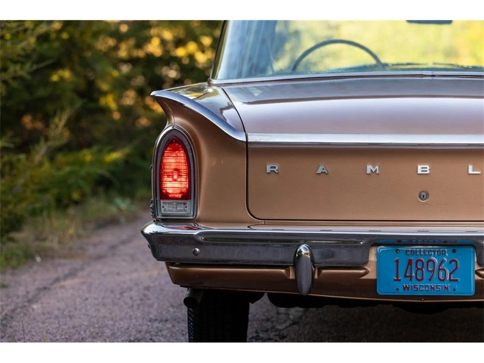 1961 AMC Ambassador - Image 29 of 31