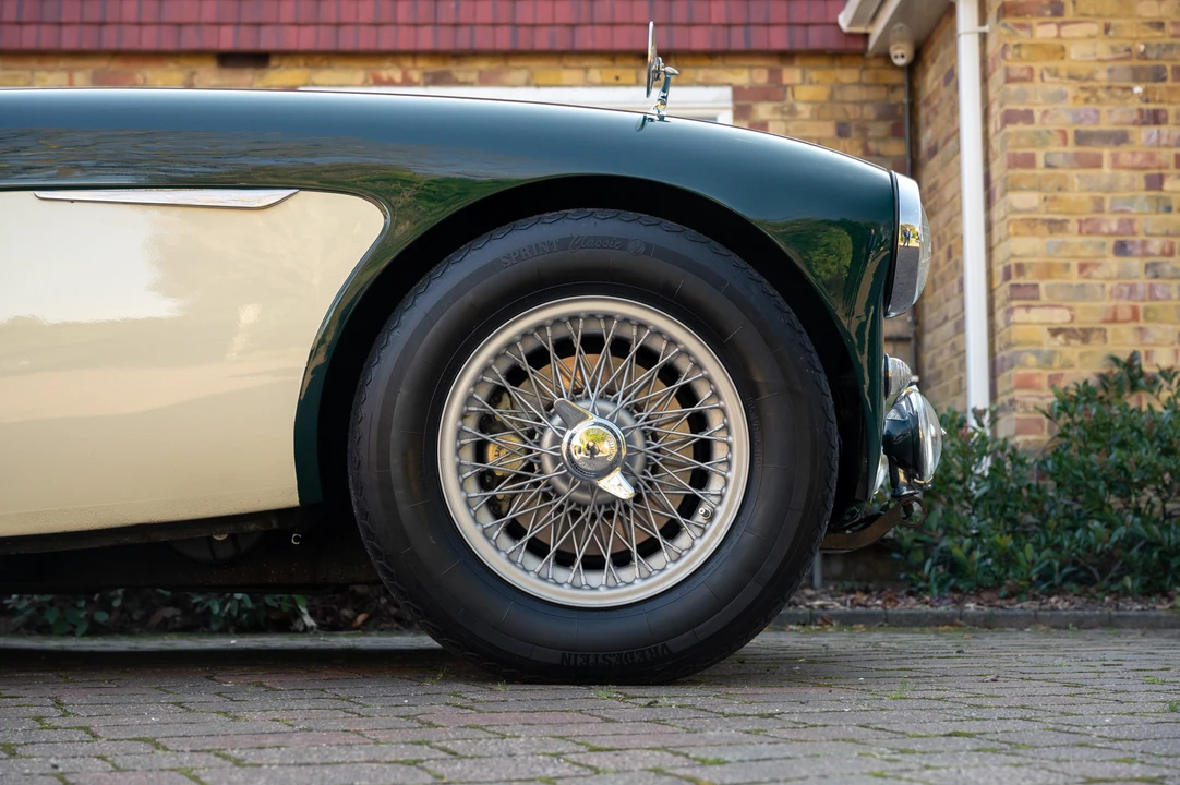 1961 Austin-Healey 3000 Mark II - Image 30 of 31