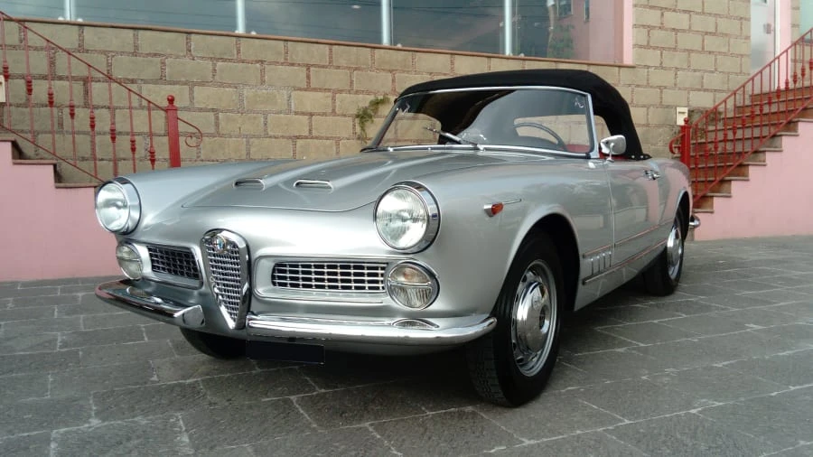 1961 Alfa Romeo 102-Series 2000 - Image 15 of 15