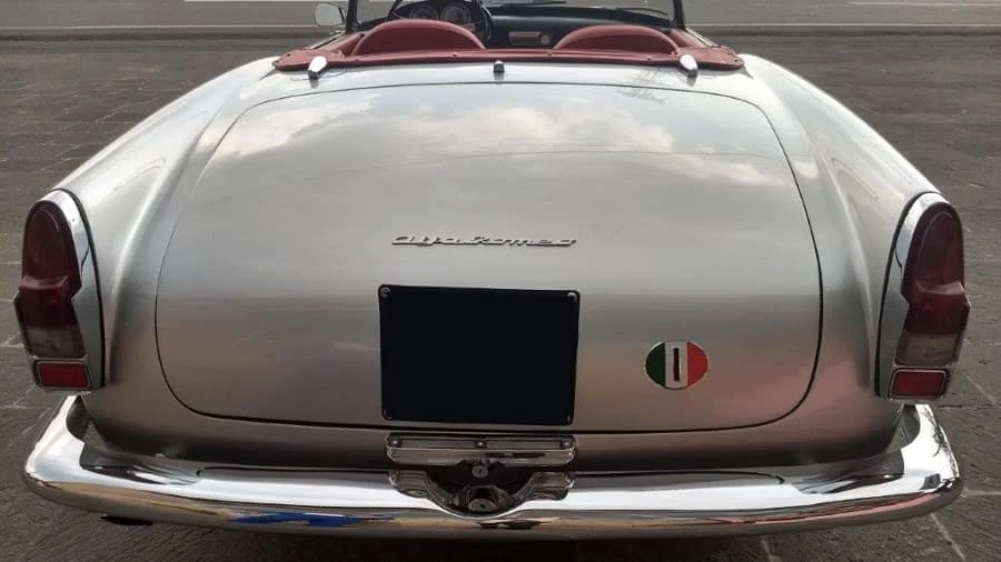 1961 Alfa Romeo 102-Series 2000 - Image 7 of 15