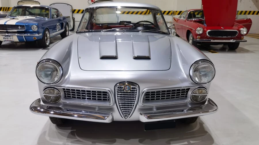 1961 Alfa Romeo 102-Series 2000 - Image 14 of 15