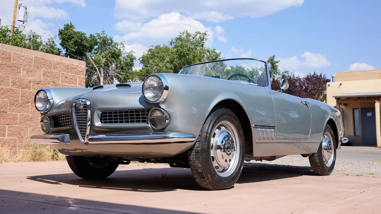 1961 Alfa Romeo 102-Series 2000 - Image 7 of 20
