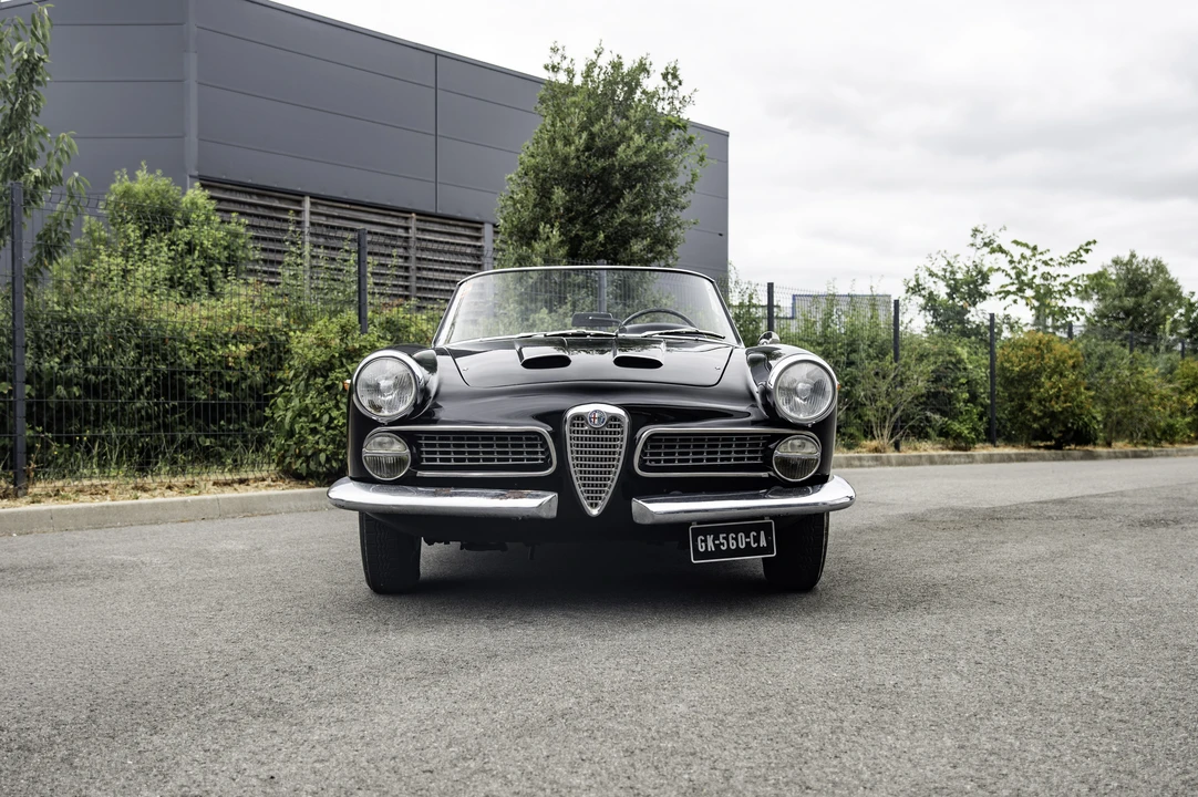 1961 Alfa Romeo 102-Series 2000 - Image 2 of 31