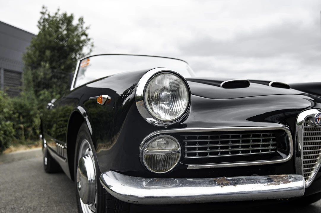 1961 Alfa Romeo 102-Series 2000 - Image 23 of 31