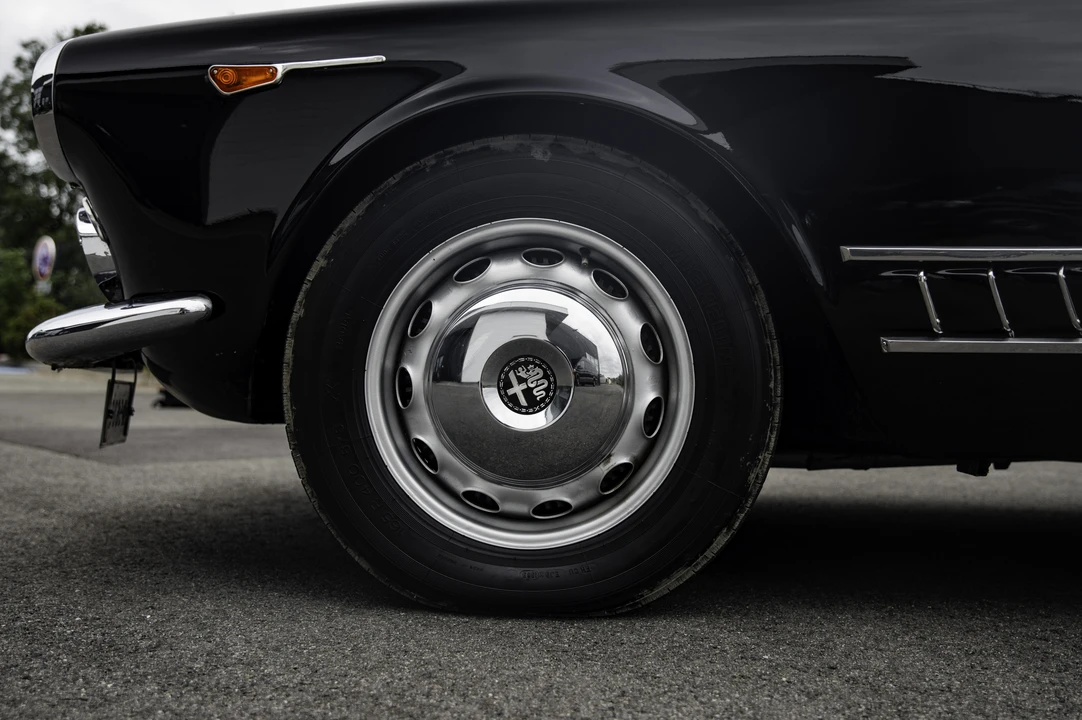 1961 Alfa Romeo 102-Series 2000 - Image 31 of 31