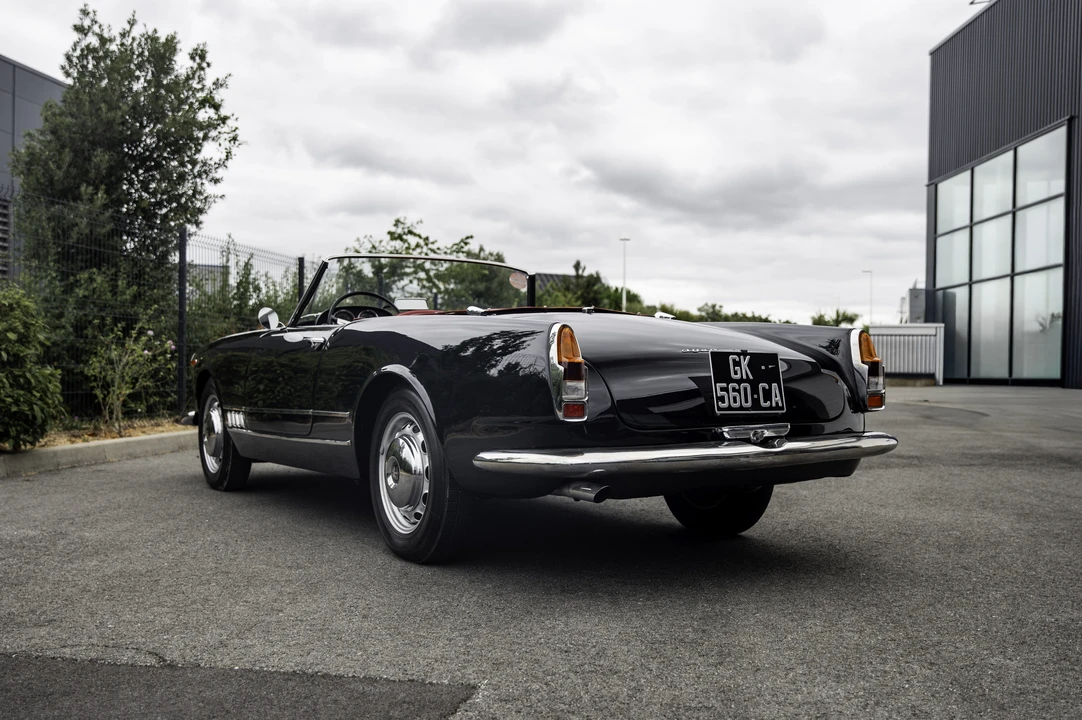 1961 Alfa Romeo 102-Series 2000 - Image 7 of 31