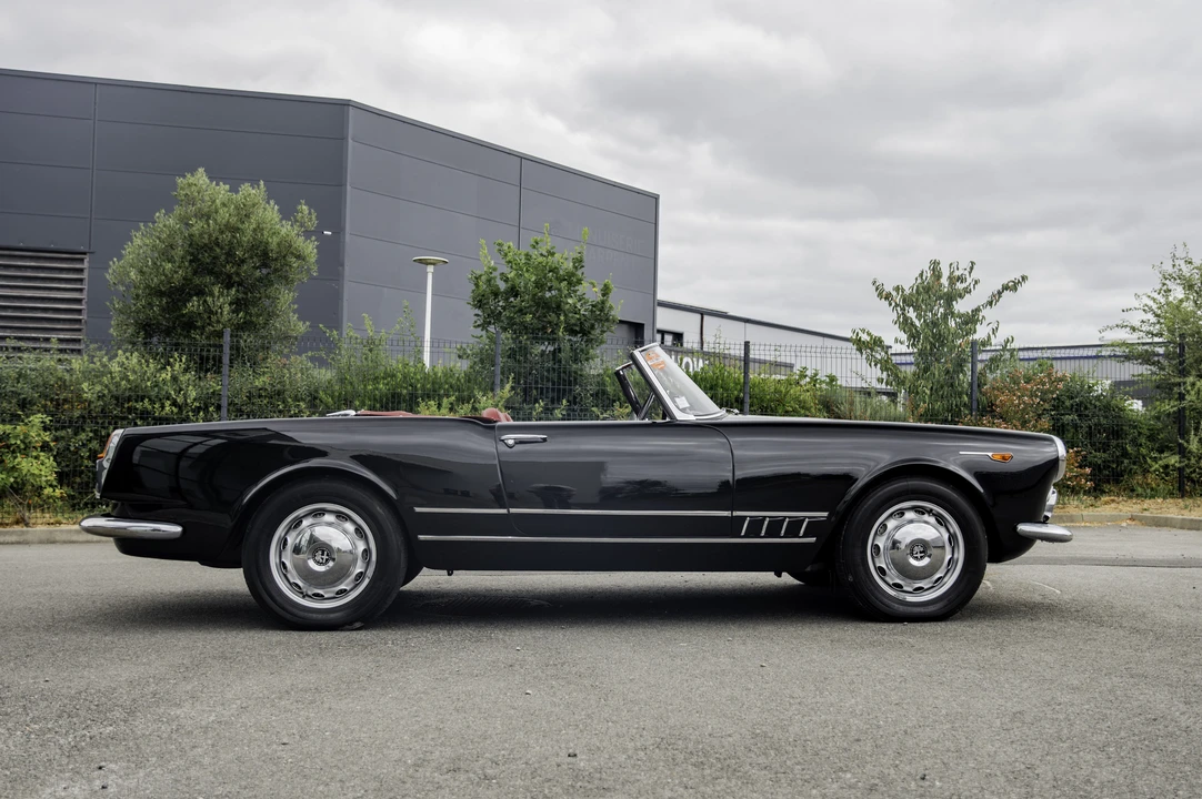 1961 Alfa Romeo 102-Series 2000 - Image 4 of 31