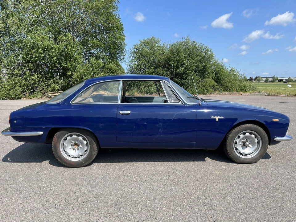 1961 Alfa Romeo 102-Series 2000 - Image 15 of 30