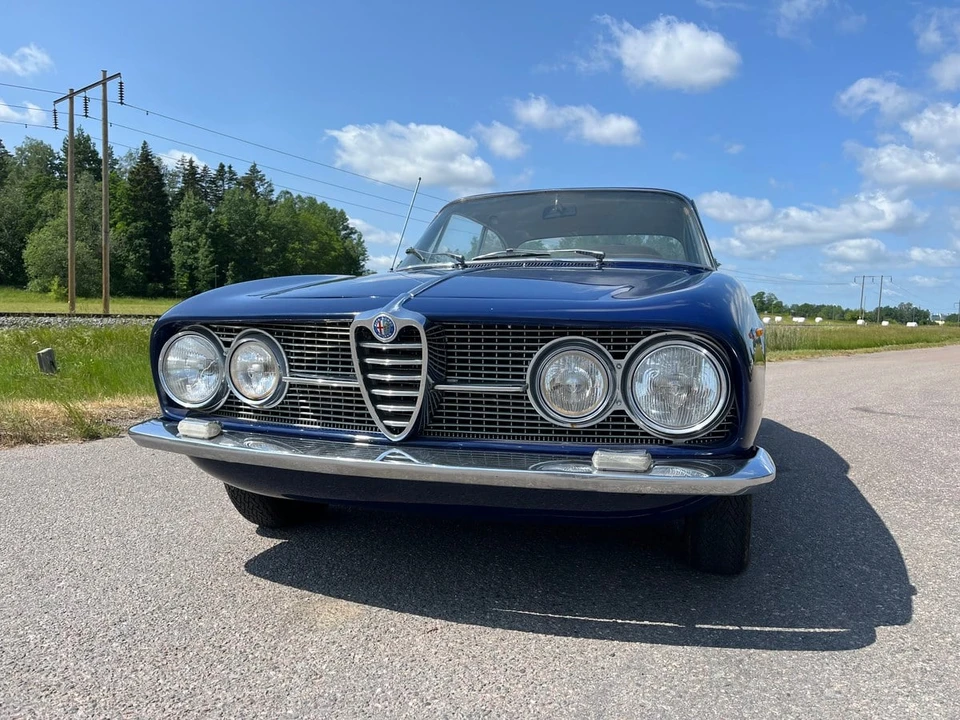 1961 Alfa Romeo 102-Series 2000 - Image 4 of 30