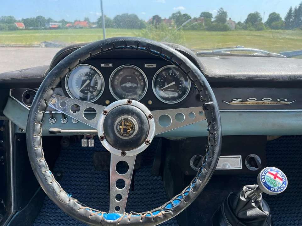 1961 Alfa Romeo 102-Series 2000 - Image 25 of 30