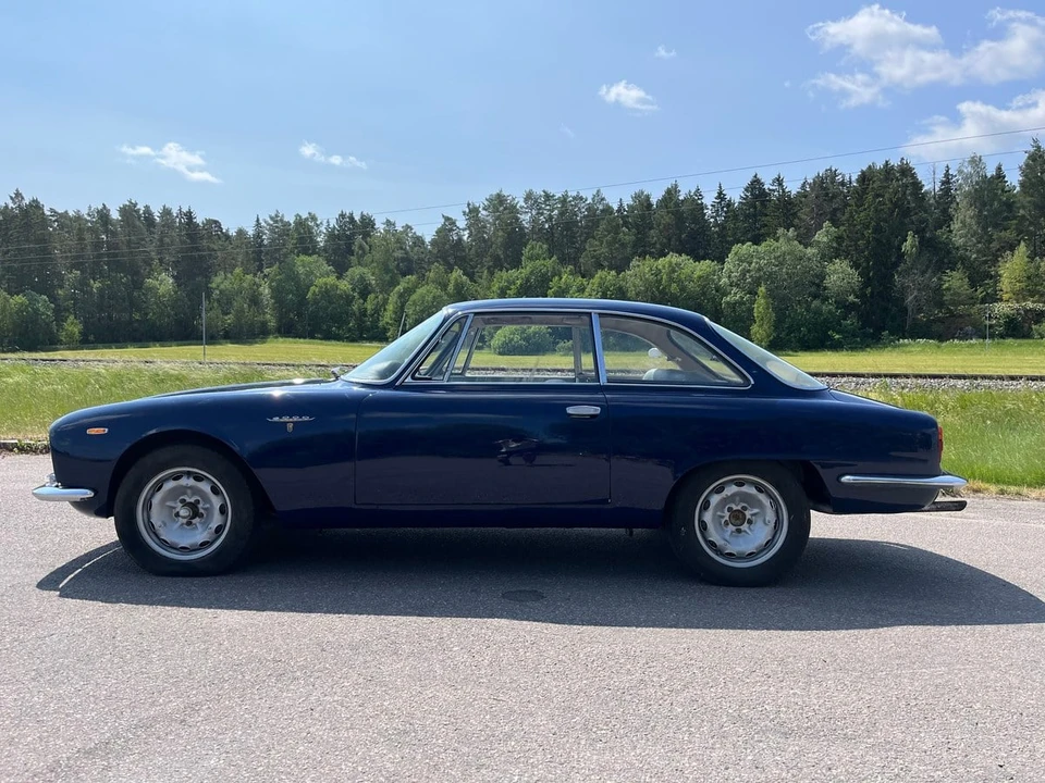 1961 Alfa Romeo 102-Series 2000 - Image 3 of 30