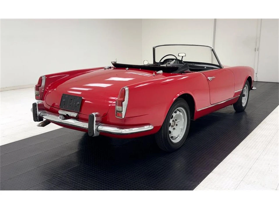 1961 Alfa Romeo Giulietta - Image 8 of 31