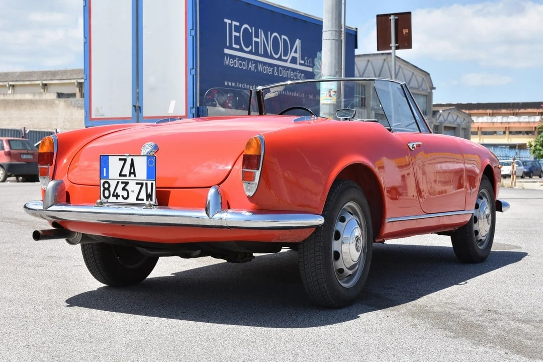 1961 Alfa Romeo Giulietta - Image 7 of 30