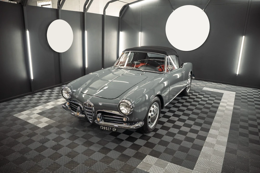 1961 Alfa Romeo Giulietta - Image 13 of 31