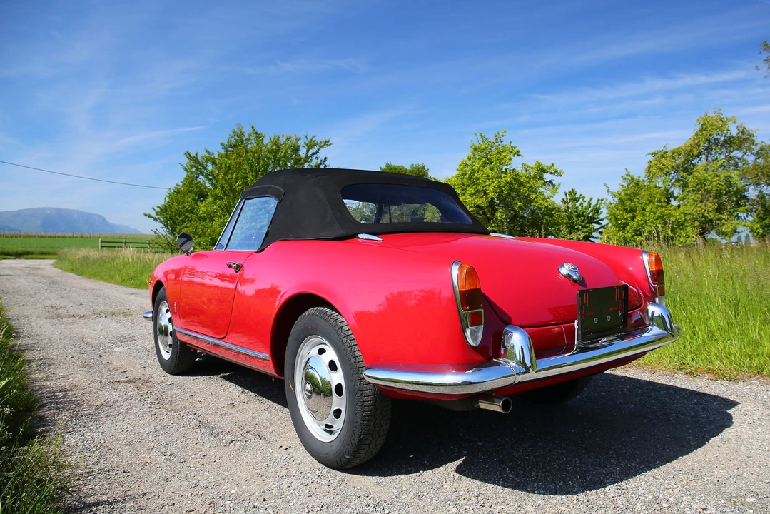 1961 Alfa Romeo Giulietta - Image 12 of 27