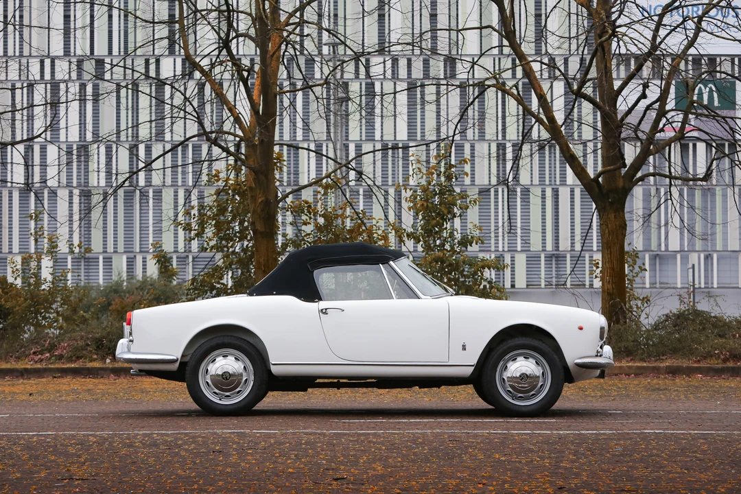 1961 Alfa Romeo Giulietta - Image 12 of 31