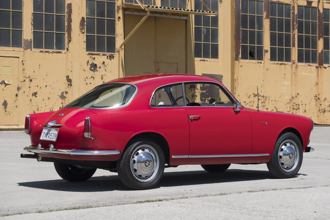1961 Alfa Romeo Giulietta - Image 17 of 31